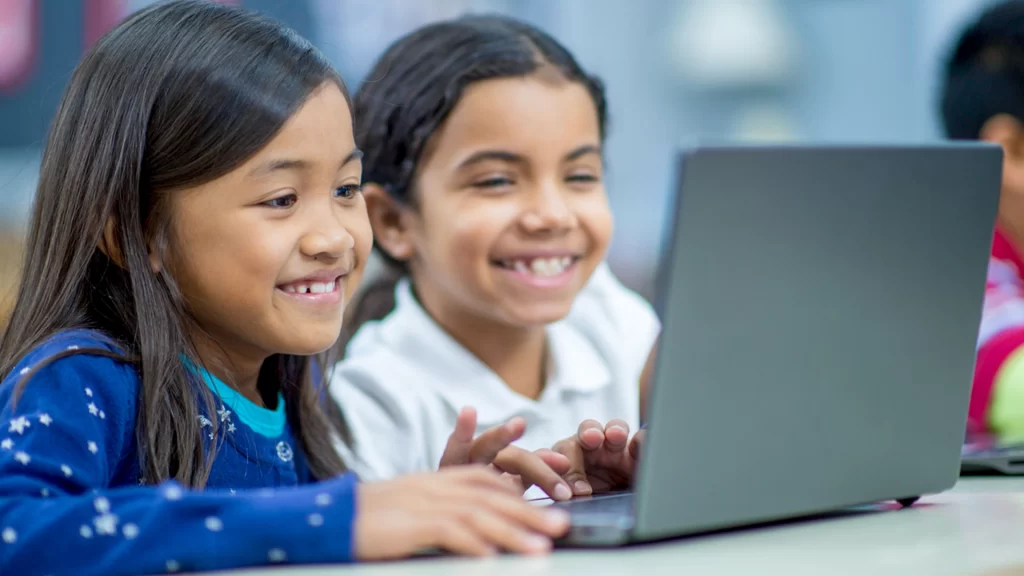 5 REASONS WHY PYTHON IS THE MOST LOVED CODING LANGUAGE AMONG KIDS