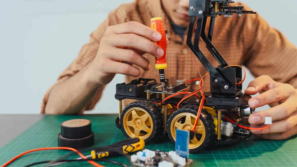 IF YOU WANT TO MAKE YOUR CHILD INTERESTED IN ROBOTICS, THIS ONE IS FOR YOU